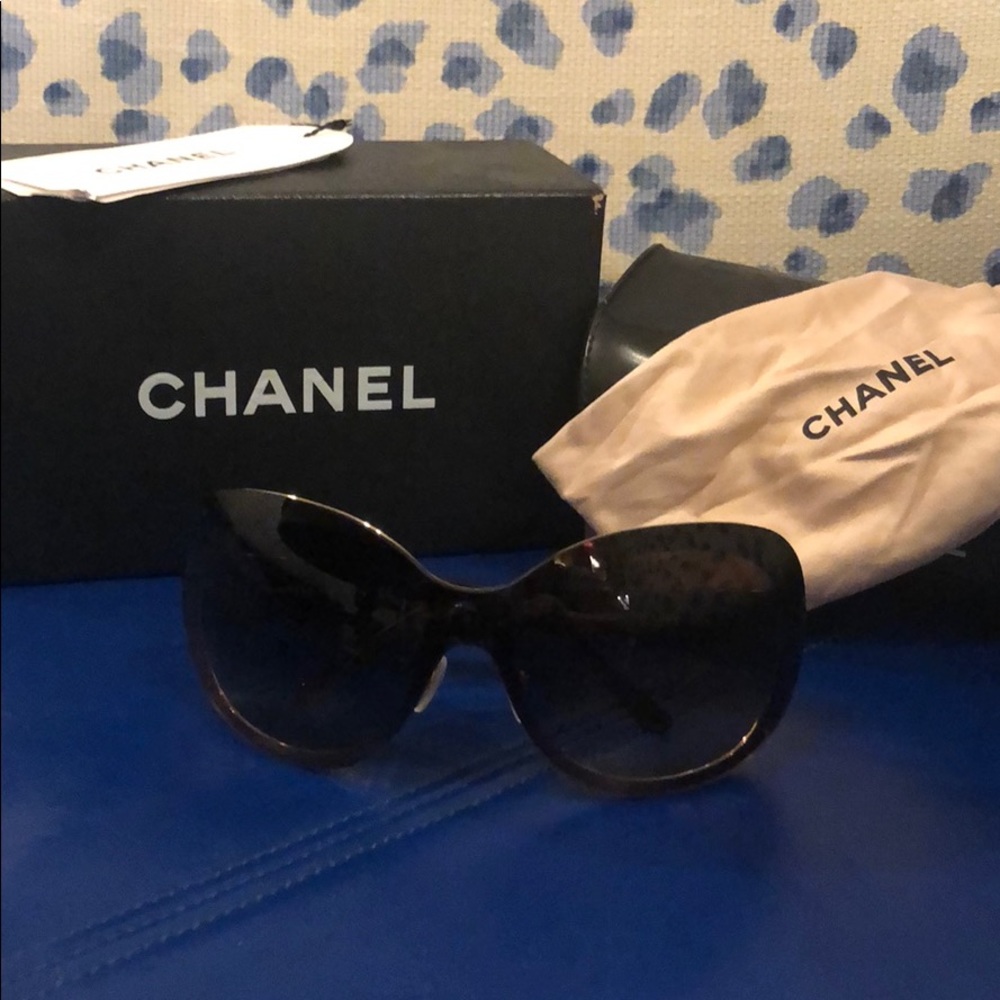 Authentic CHANEL sunglasses.